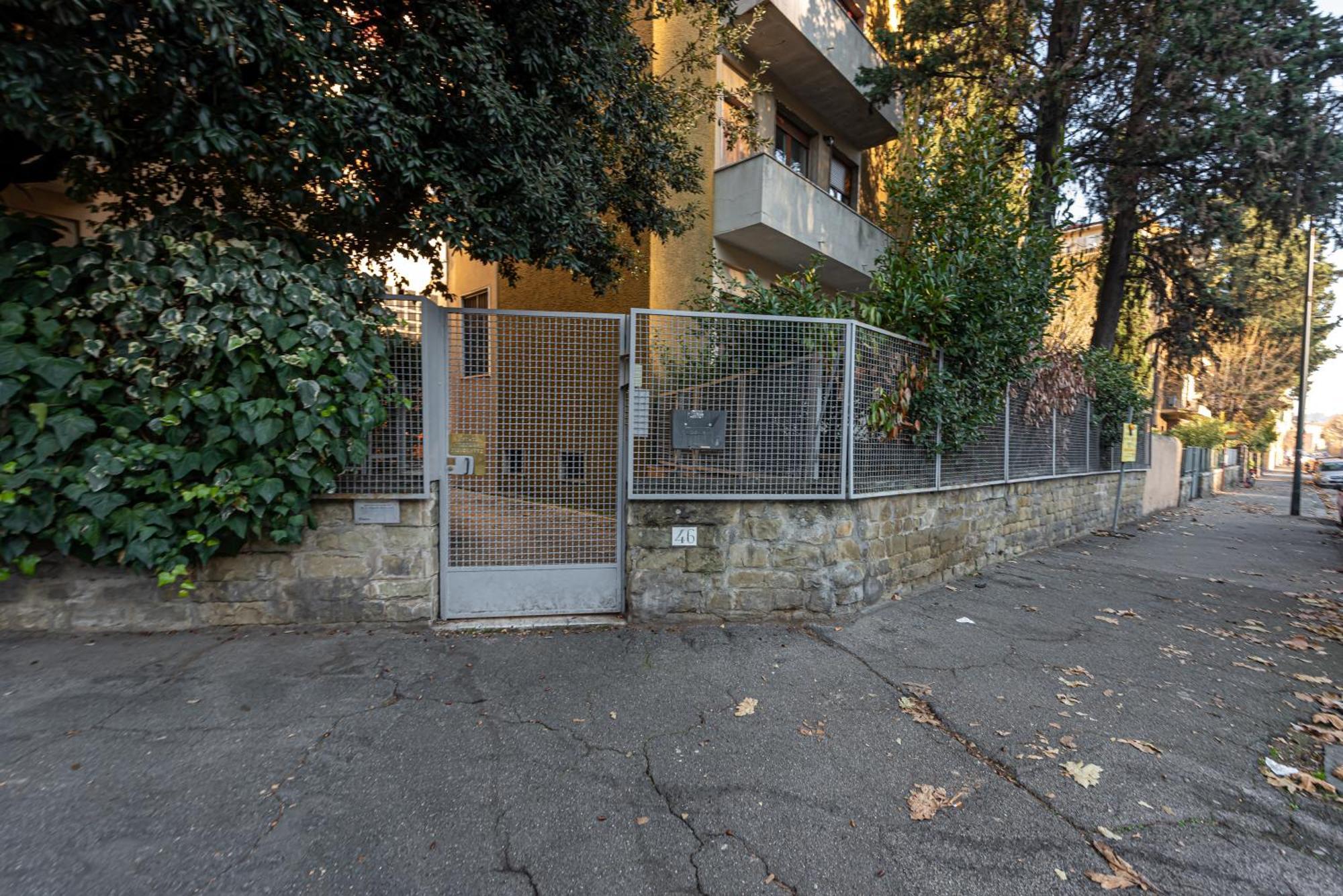 Relax In San Frediano Con Giardino Apartment Florence Exterior photo